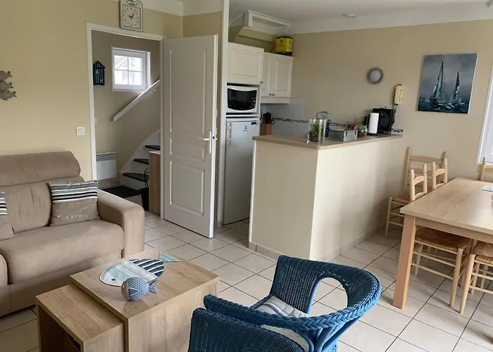 Très Jolie Maison Sur Golf Proche Hébergement de vacances *