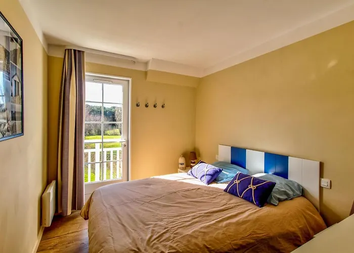 Très Jolie Maison Sur Golf Proche Hébergement de vacances *