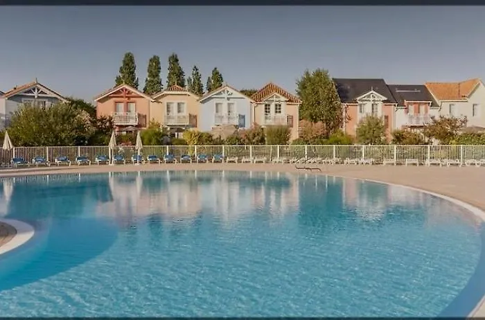 Très Jolie Maison Sur Golf Proche Talmont-Saint-Hilaire